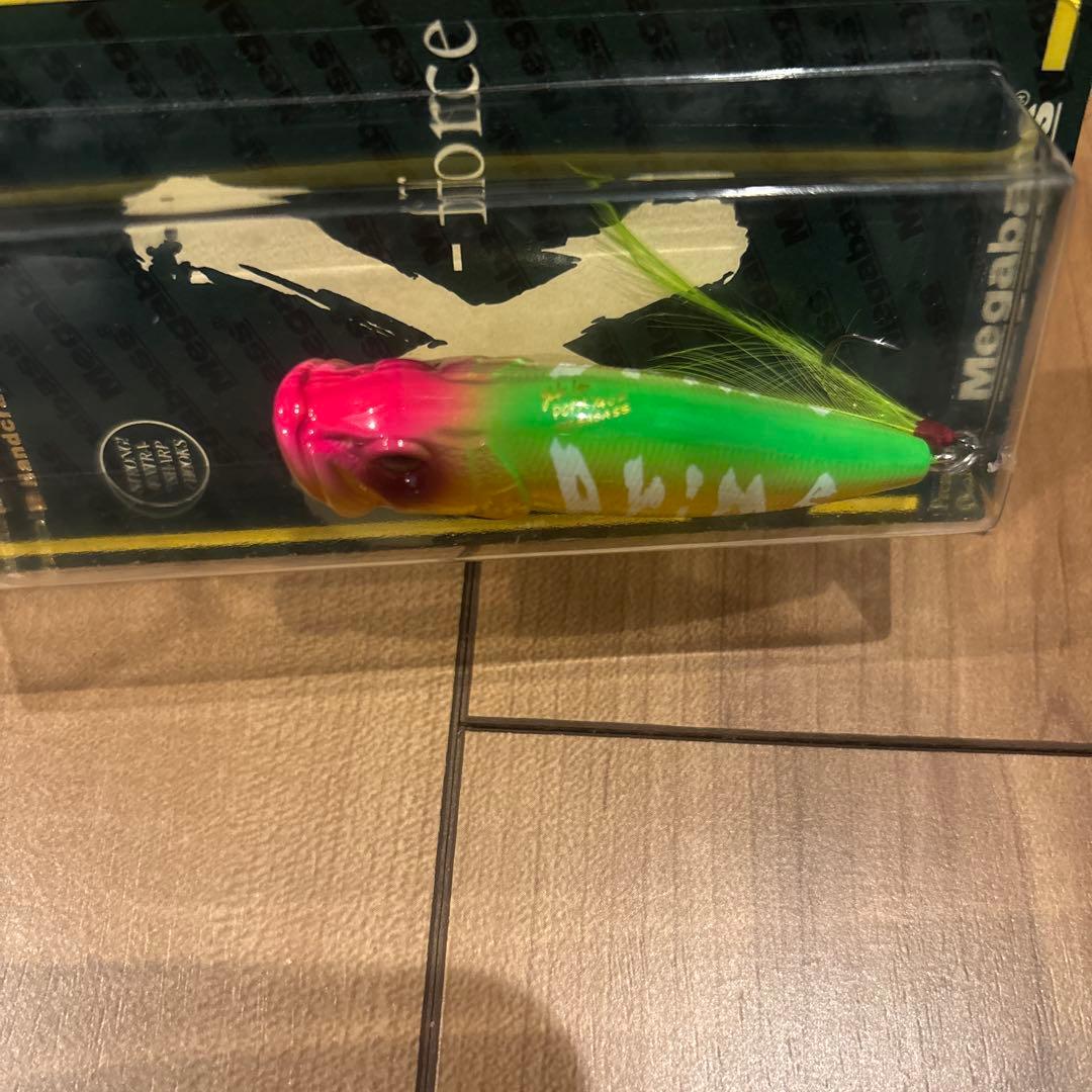 メガバス　ポップエックス新品　ルアマガ限定生産数稀少の激レアカラー　バサクラ