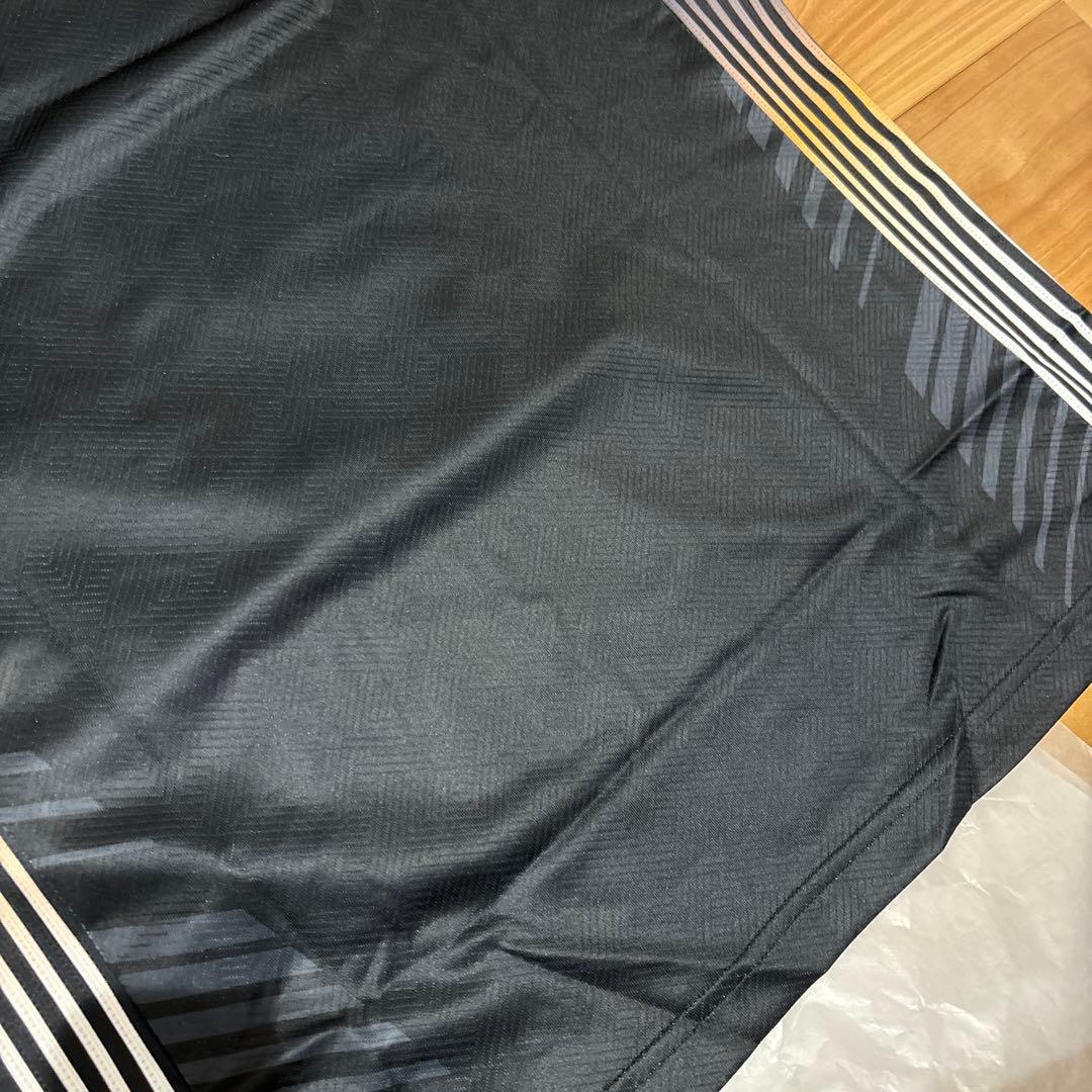 【アントンセン着用モデル】victor ビクターのゲームウェア