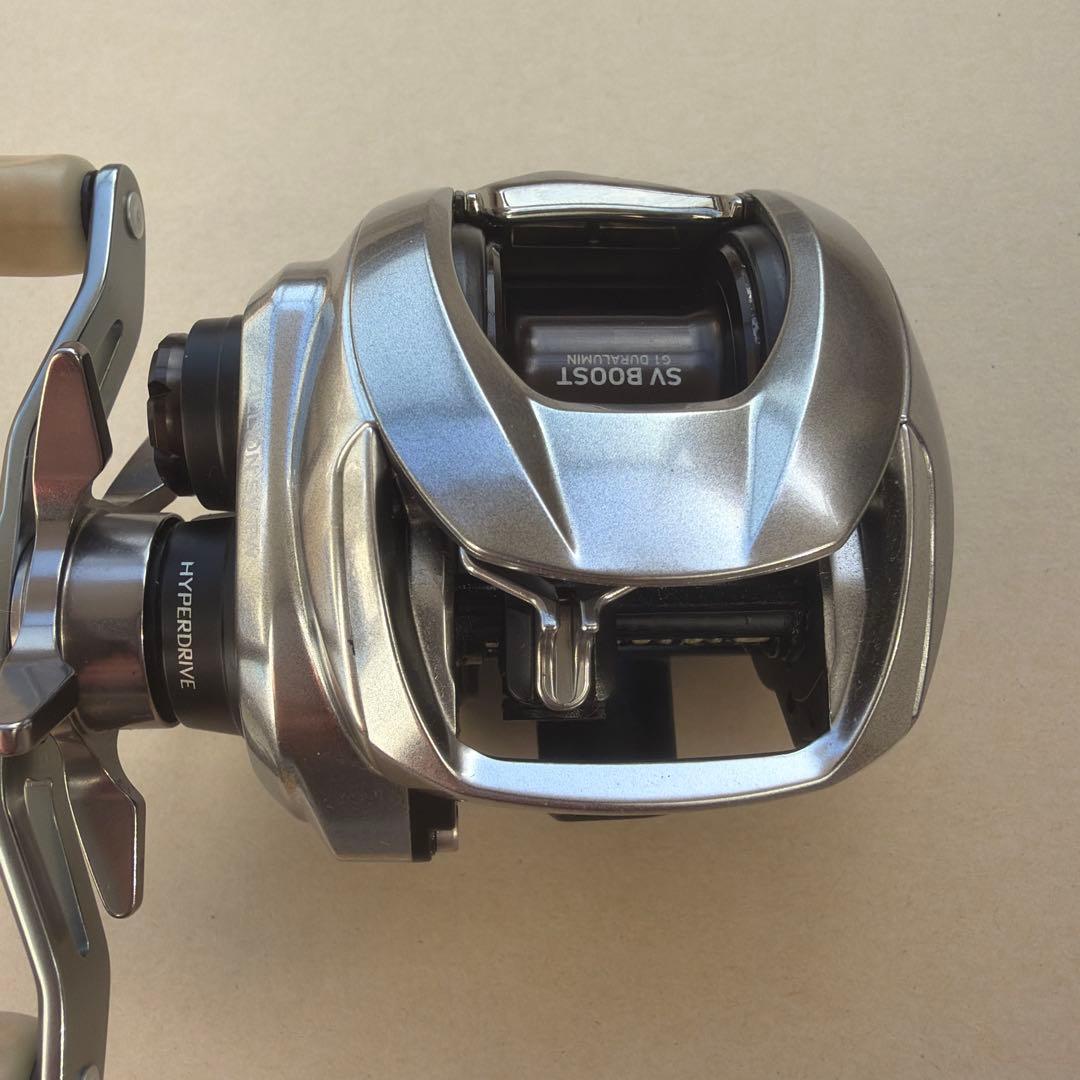 『ダイワ』21ジリオンSVTW1000XH（ギヤ比8.5）純正カスタム★超美品