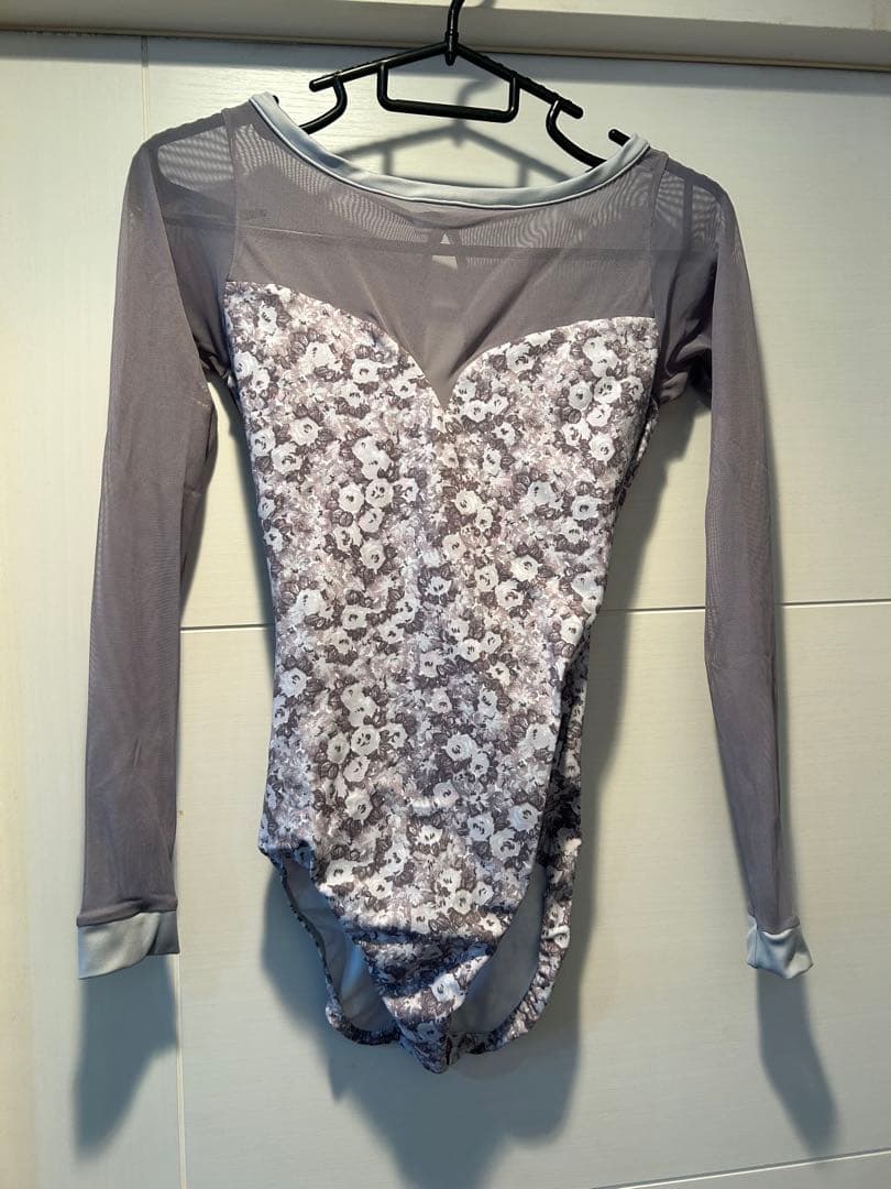 stina スティナ長袖レオタードSサイズ