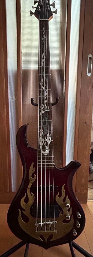 ベース TRABEN Phoenix 5 bass