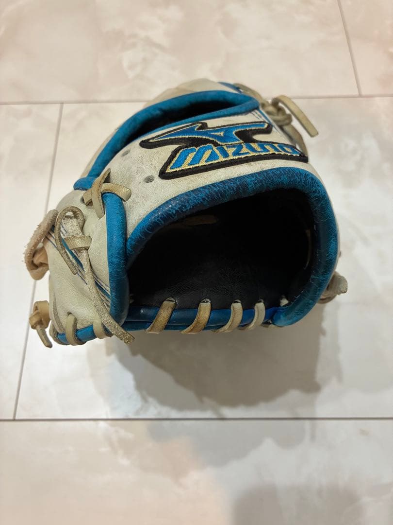 希少　ミズノ ソフトボールグローブ　内野用