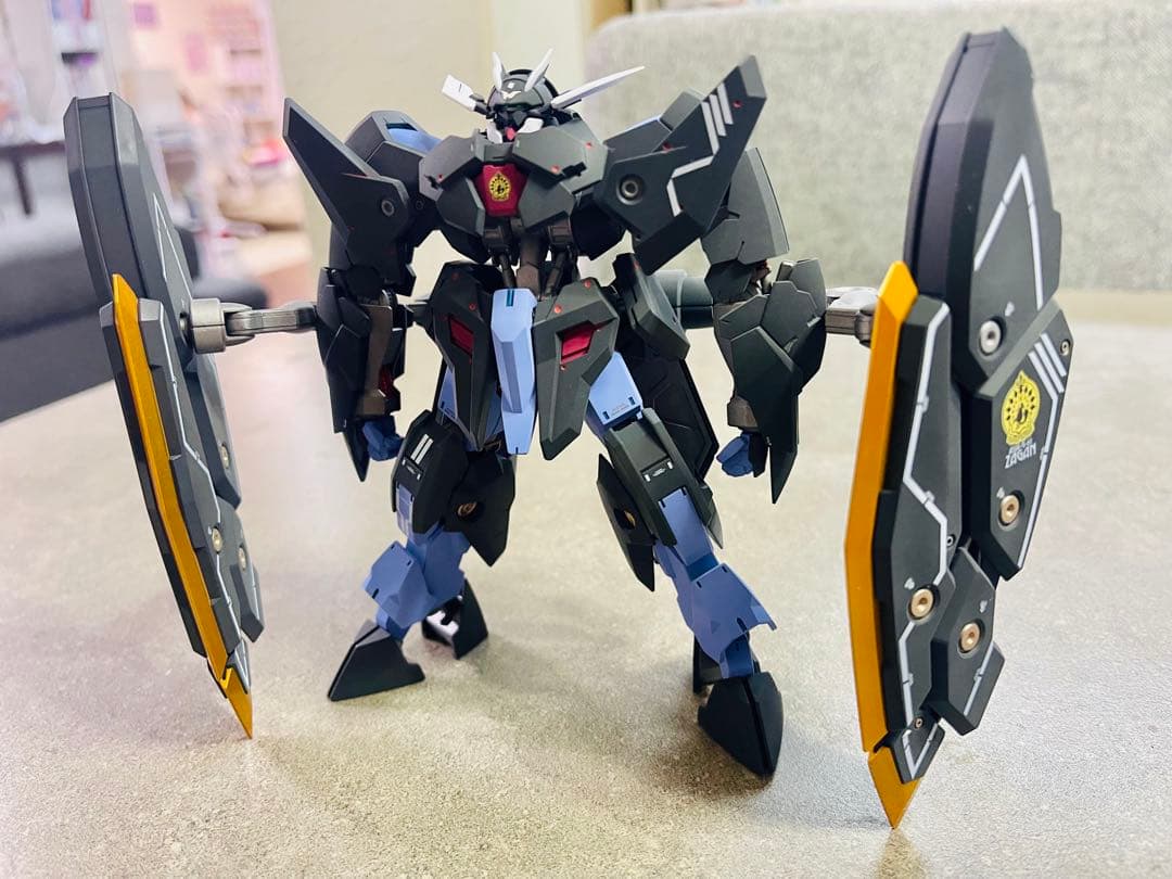ガンプラHG ガンダムザガン全塗装完成品