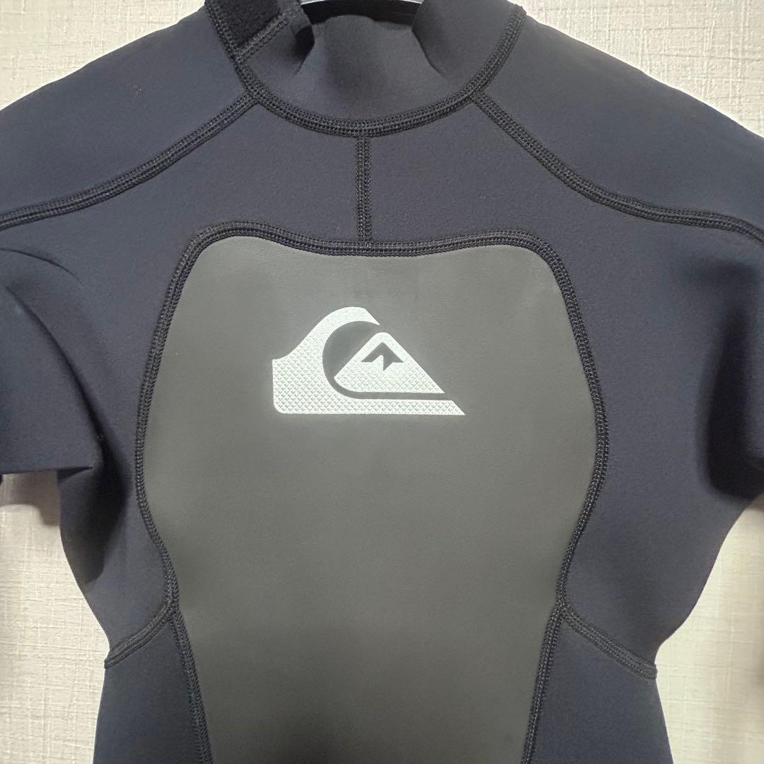 Quiksilver ブラック ショートスリーブウェットスーツ