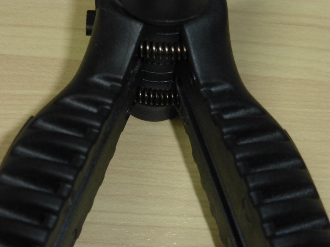 FAB Defense バイポッドグリップ T-POD クイックリリース