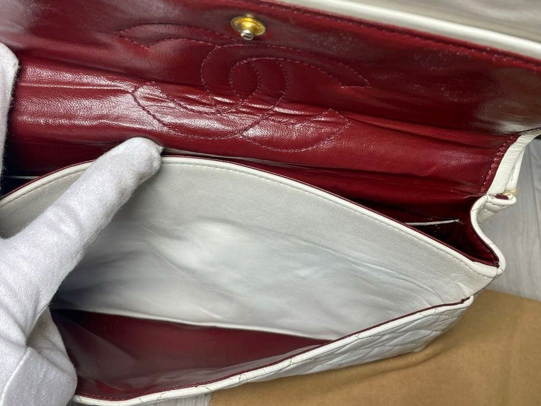 CHANELキルティング　マトラッセ チェーン ショルダーバッグ ラムスキン