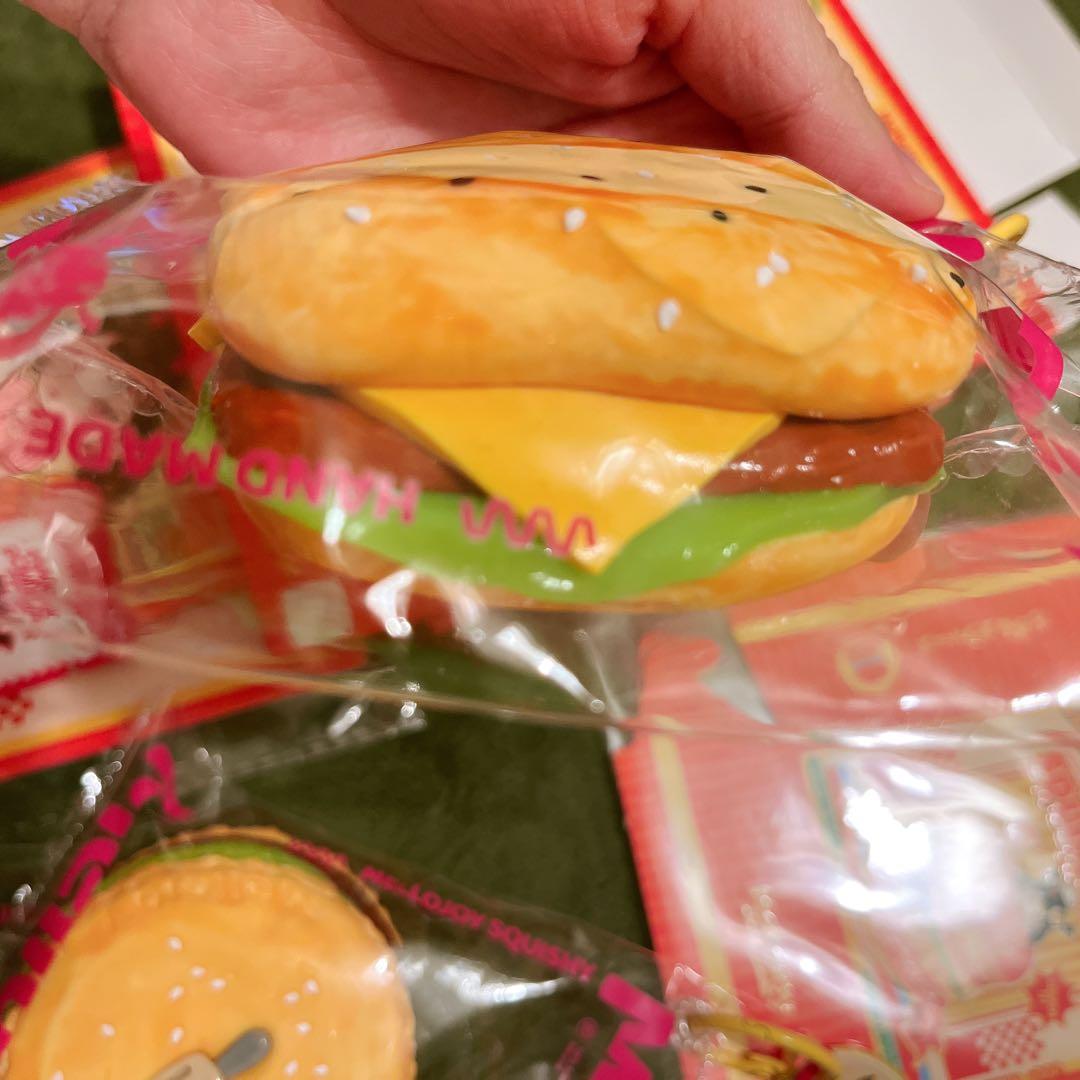 メロジョイ　ハンバーガー　チーズ　照り焼き　クリーミークリーム