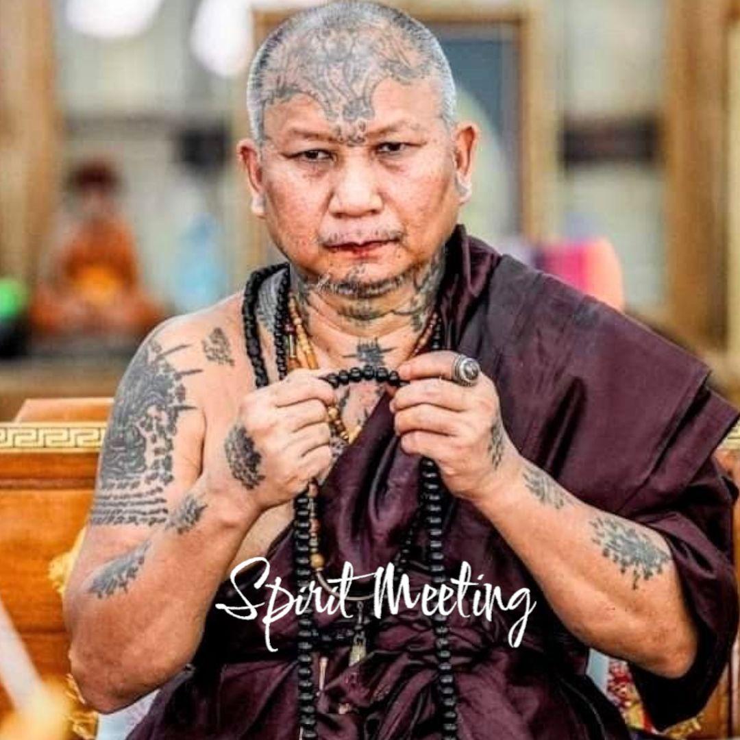 古代繁栄魔法　世界の始まりクィーンヴァージニア　魔法家ルアンプーウドムサップ師