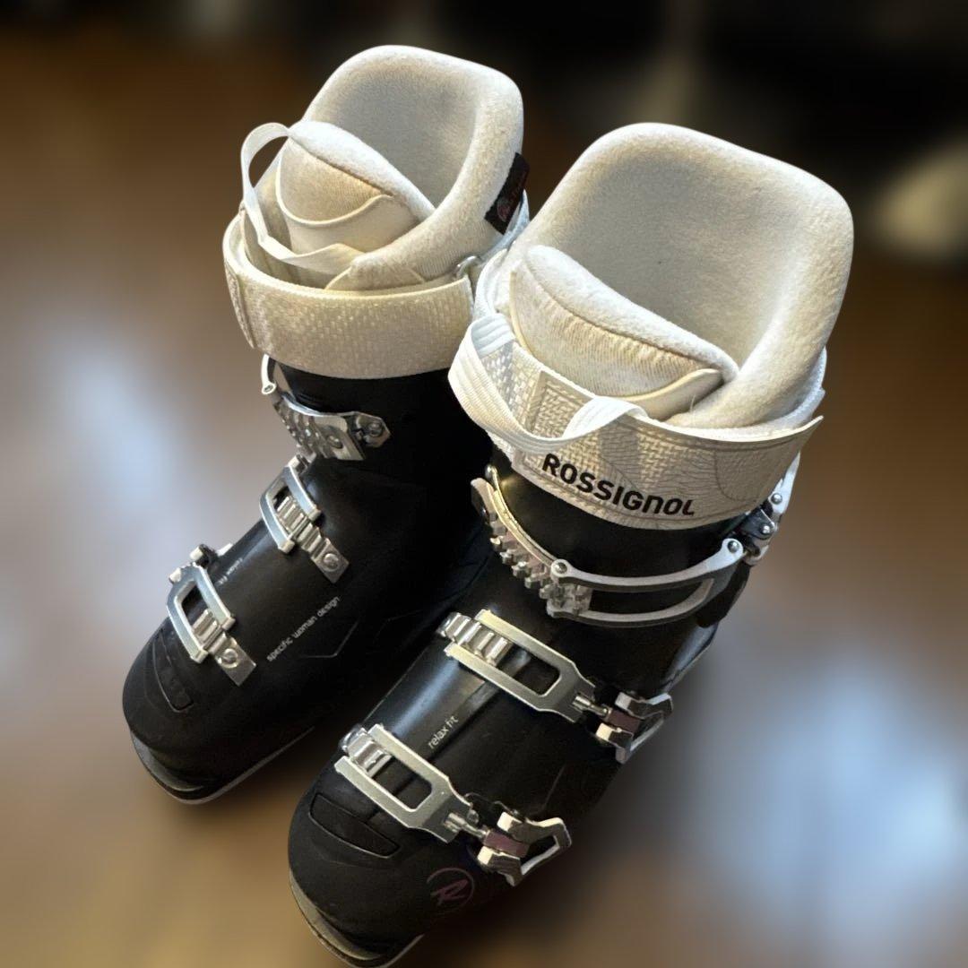 ROSSIGNOL 女性スキーブーツ KELIA 50 軽量・幅広 25.5cm