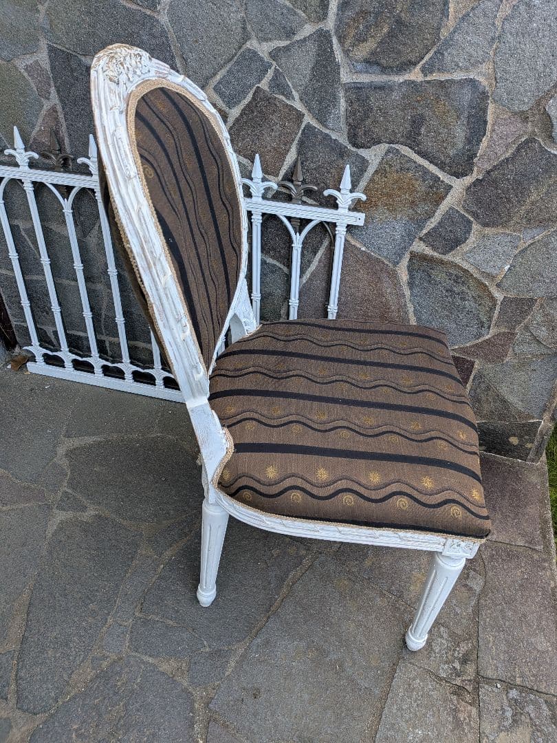 11ーeIeven メダリオンチェア高級家具椅子2脚セット　ジャンク