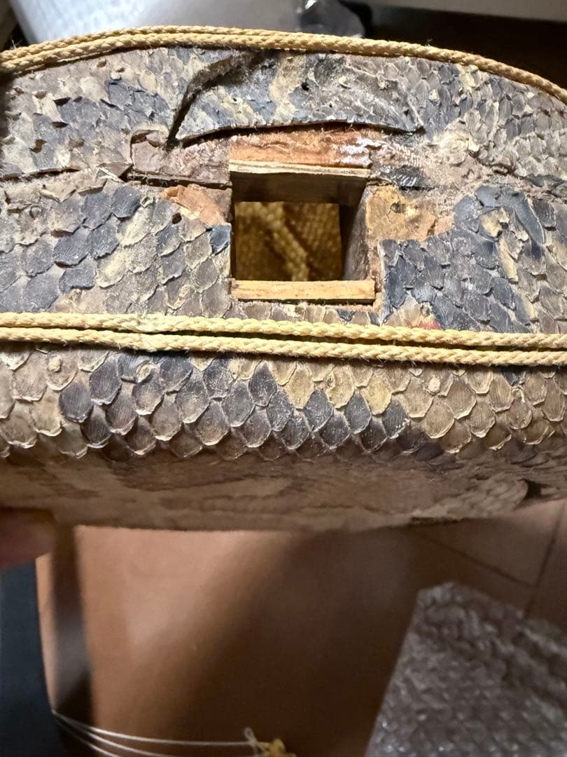 現状品　ジャンク　三線 本皮使用 蛇皮破れあり 沖縄伝統楽器 修理・部