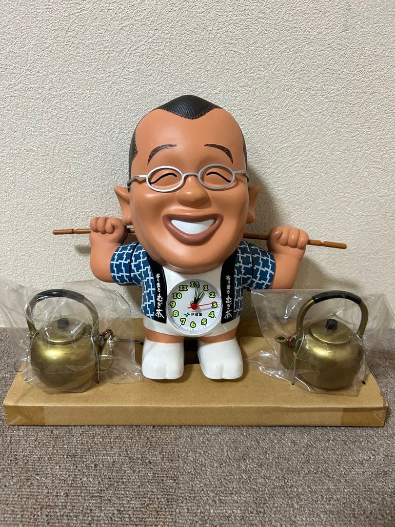 【レア・新品未使用・非売品】伊藤園 鶴瓶ダンシングクロック