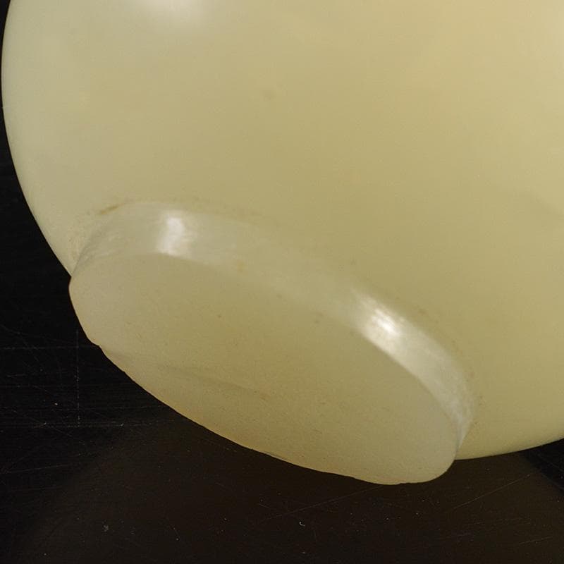 中国　玉石彫刻　小さな三足香炉　蓋炉　V　6621