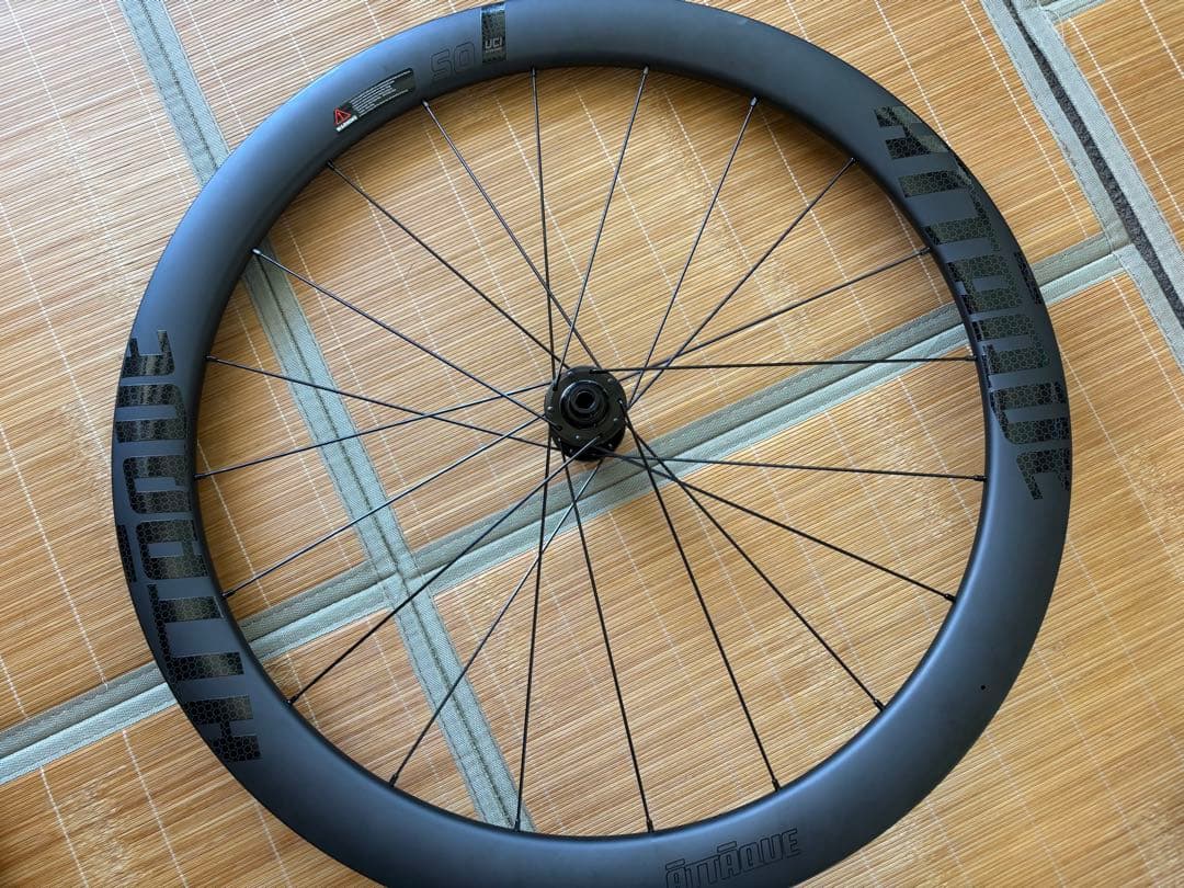 新品:グストGUSTO アタッキ カーボンホイール　50mmハイト