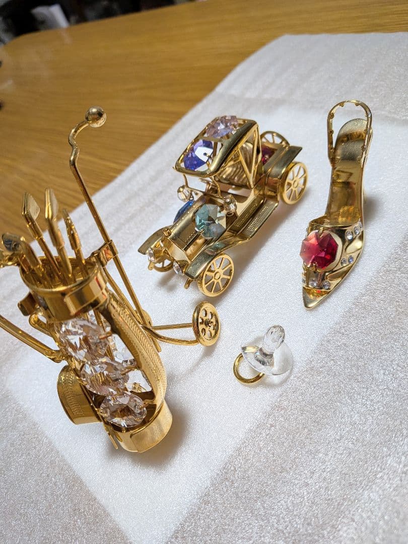 宝石のクラッシックカー・ゴルフクラブ・ハイヒール・おしゃぶり　スワロフスキー似