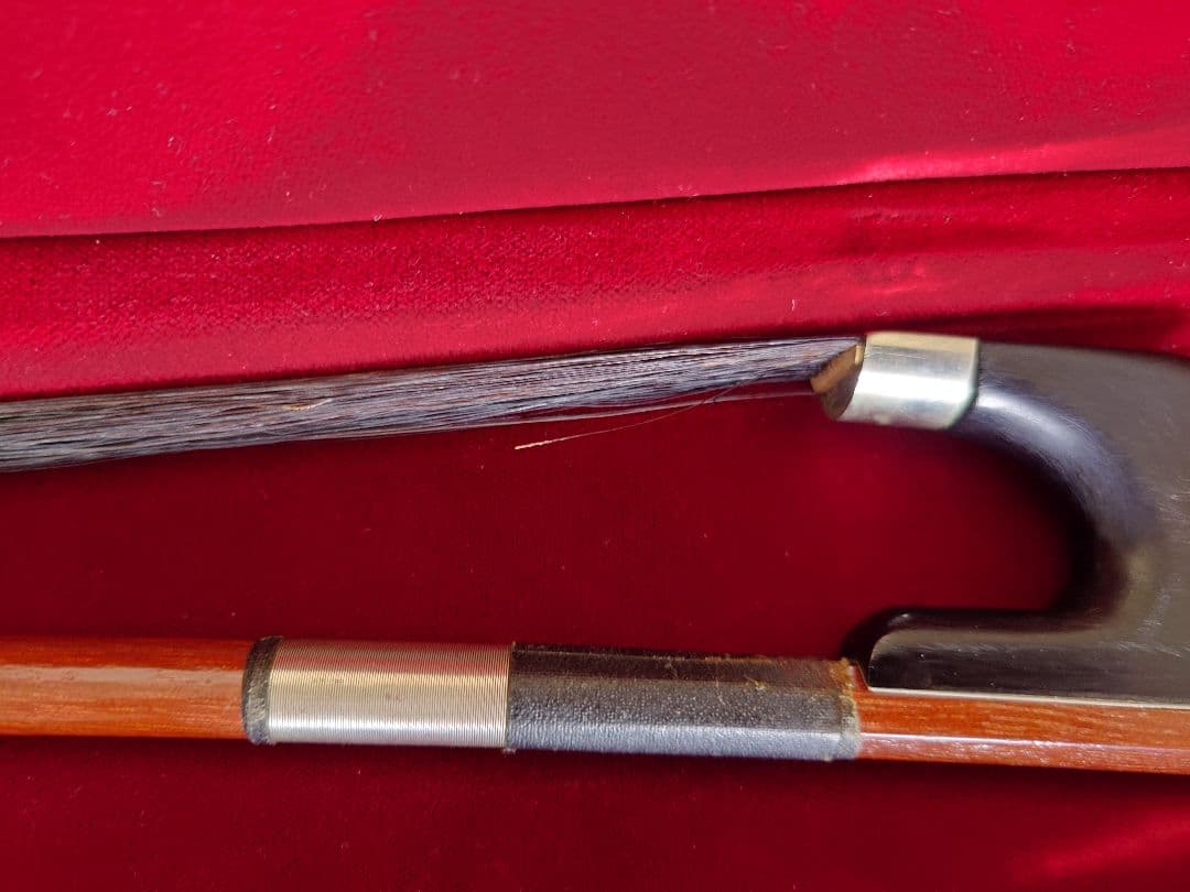 ま*と様 ジャーマンスタイルコントラバス弓ビンテージ　黒毛