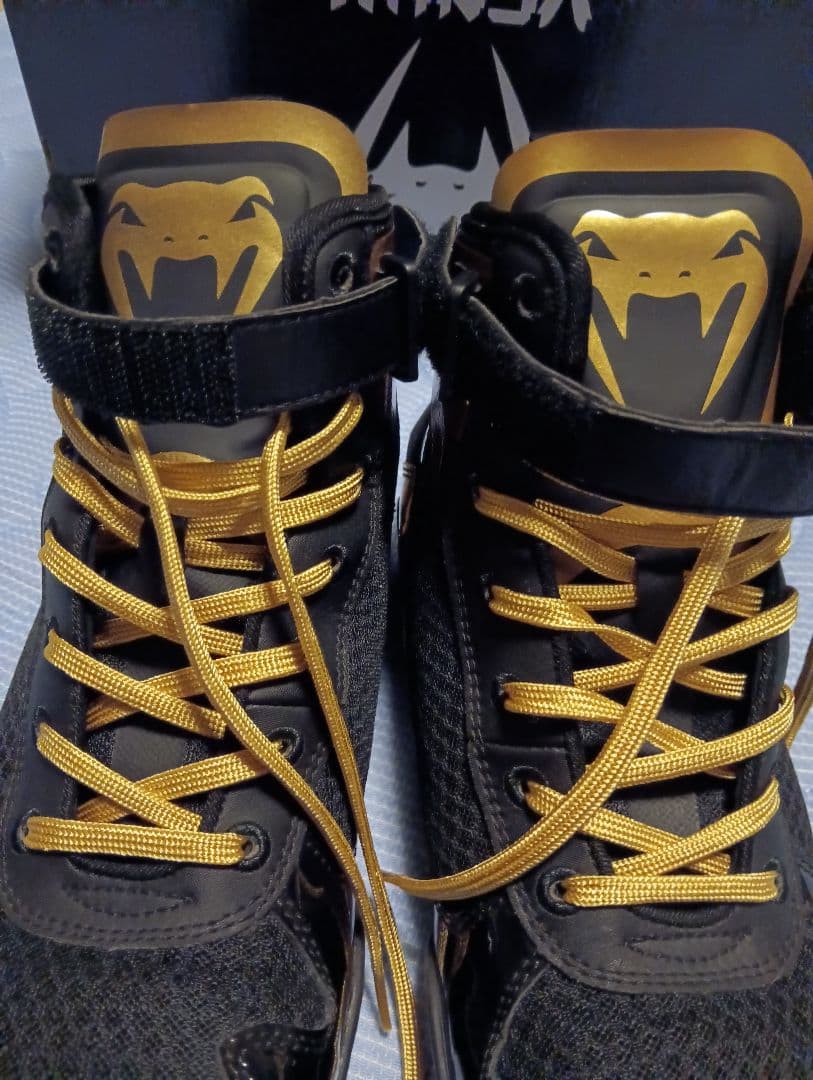 Venum ボクシングシューズ ブラック/ゴールド