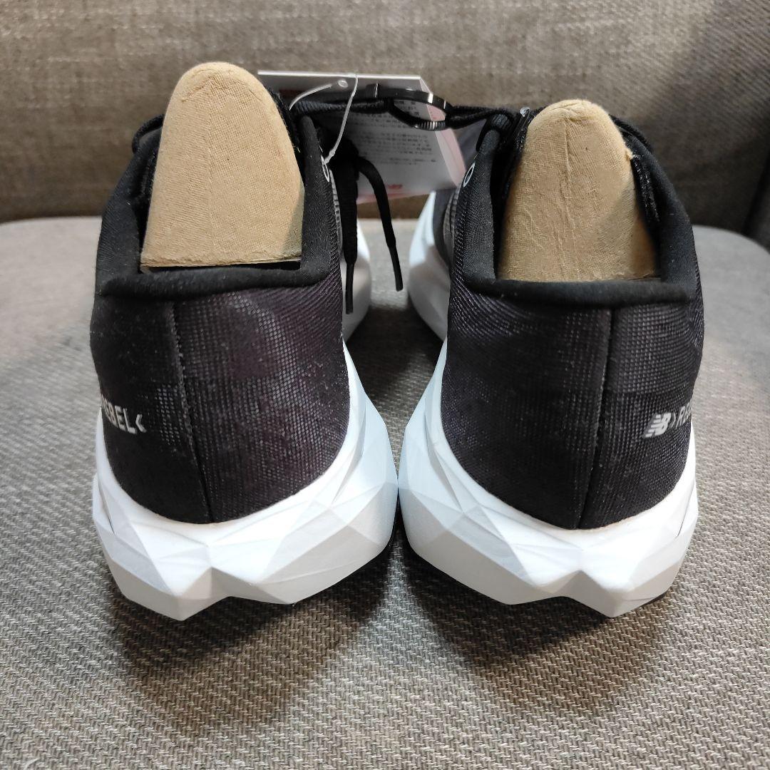 新品 FuelCell Rebel v4 フューエルセル レベルv4 メンズ