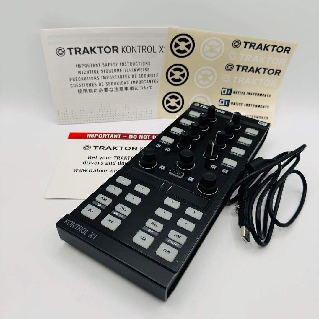 Traktor Kontrol X1 mk2 DJコントローラー