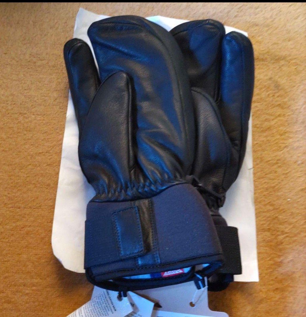 a 値下げ‼️新品タグ付き HESTRA TOPO 3-FINGER サイズ8