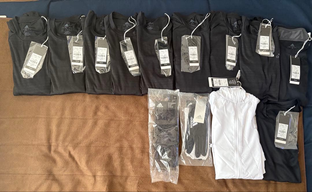 adidas　シャツ&手袋　セット