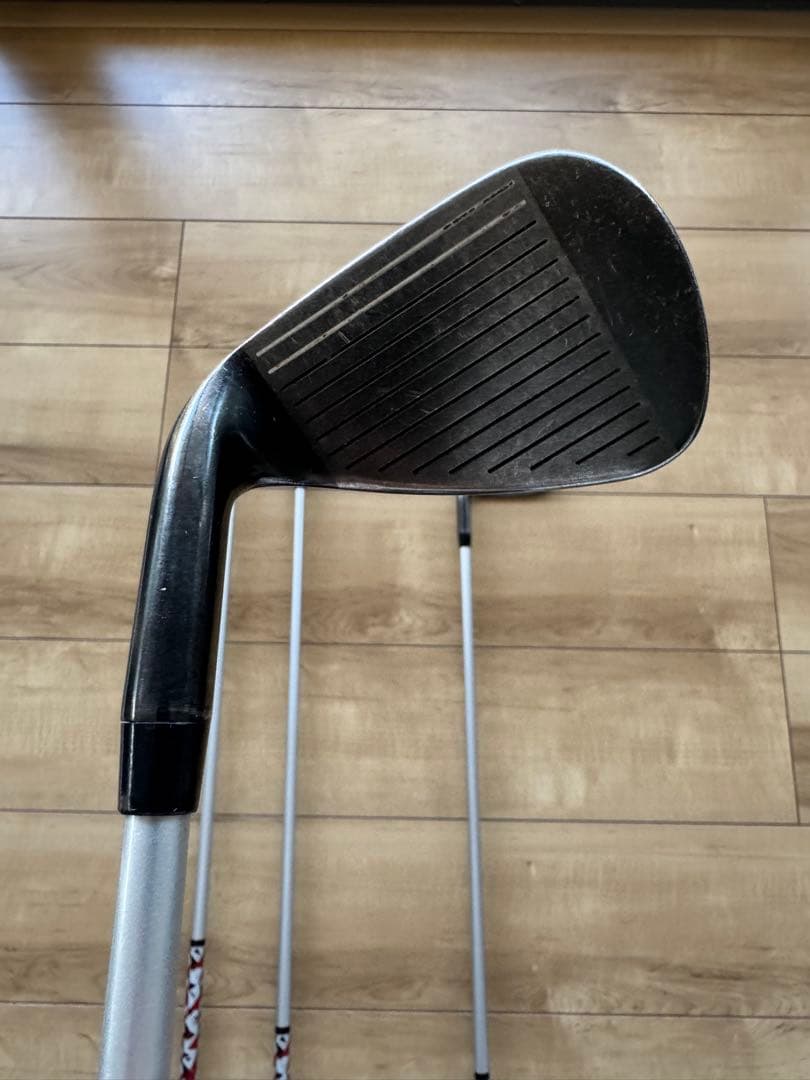 Callaway RAZR X BLACK メンズアイアンセット 4本