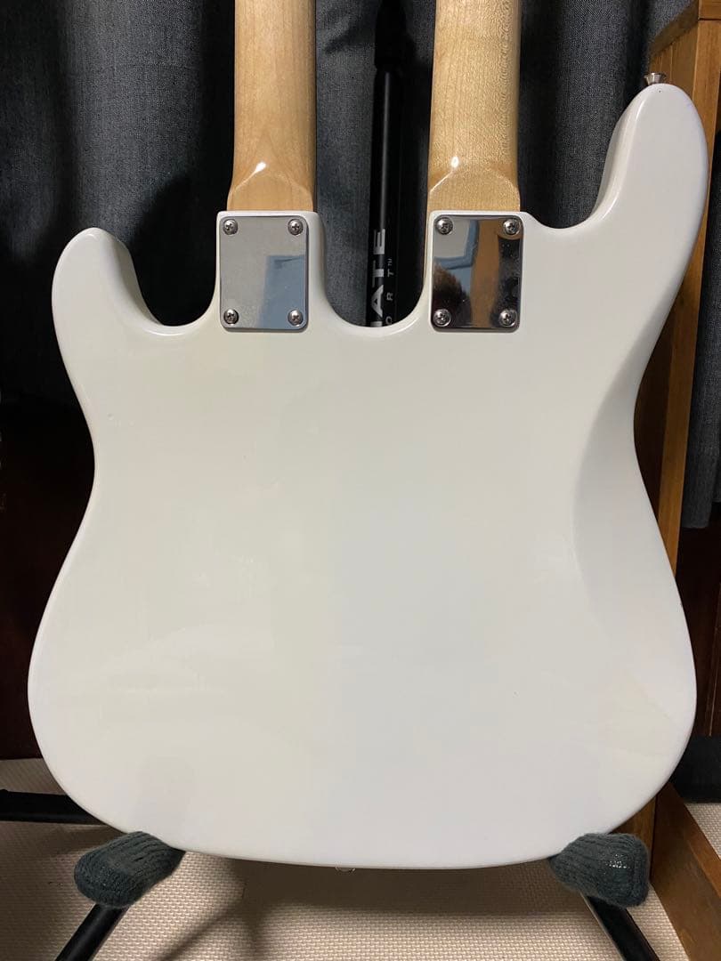 ダブルネック　ストラト