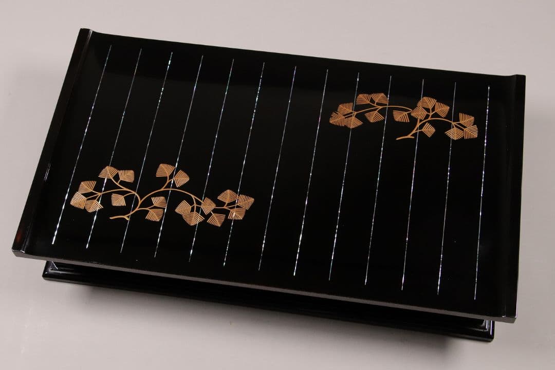 加賀蒔絵師 小松芳光作 松紋様 金蒔絵 螺鈿 黒塗卓 共箱 平卓 花台 M960