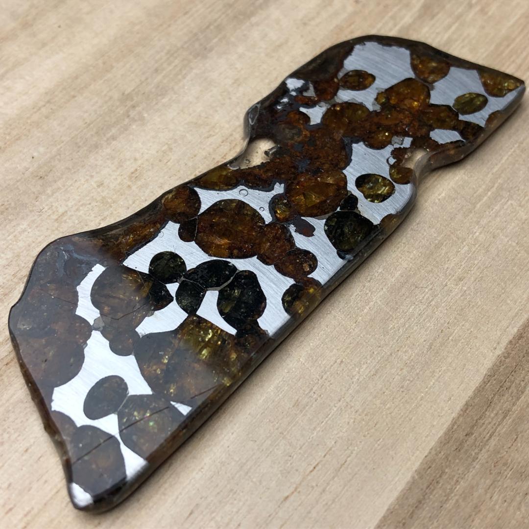 パラサイト隕石 隕石　石鉄隕石　セリコ隕石 美品　重さ約14ｇ　共箱