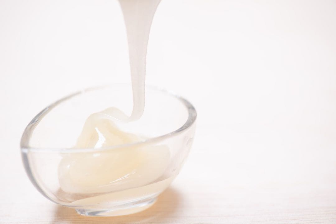 キルギス共和国アトバシ盆地産白いはちみつホーリークローバーお得サイズ500g