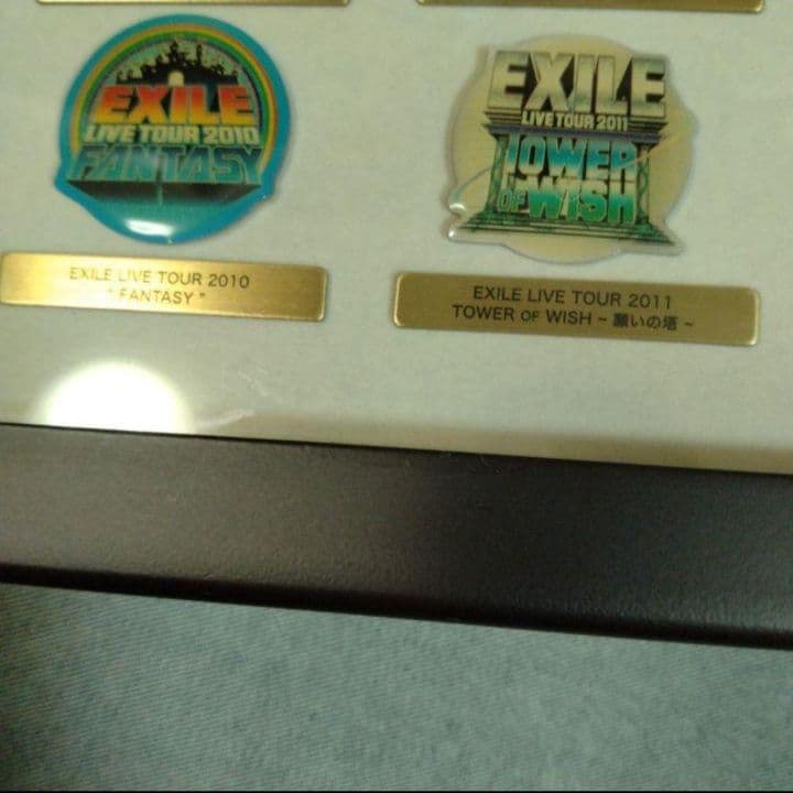★セットへ　EXILE LIVE TOUR PINS COLLECTION