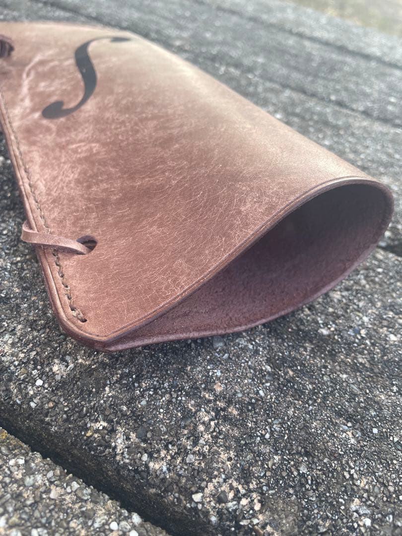 コントラバス　ウッドベース弓ホルスター【MAYA T.MORO】　F字孔彫刻