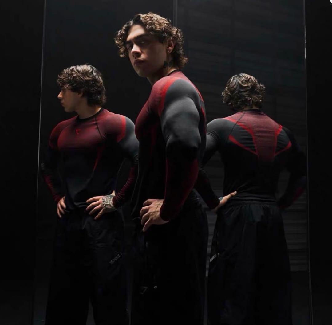  ONYX 5.0 レッド サイズS