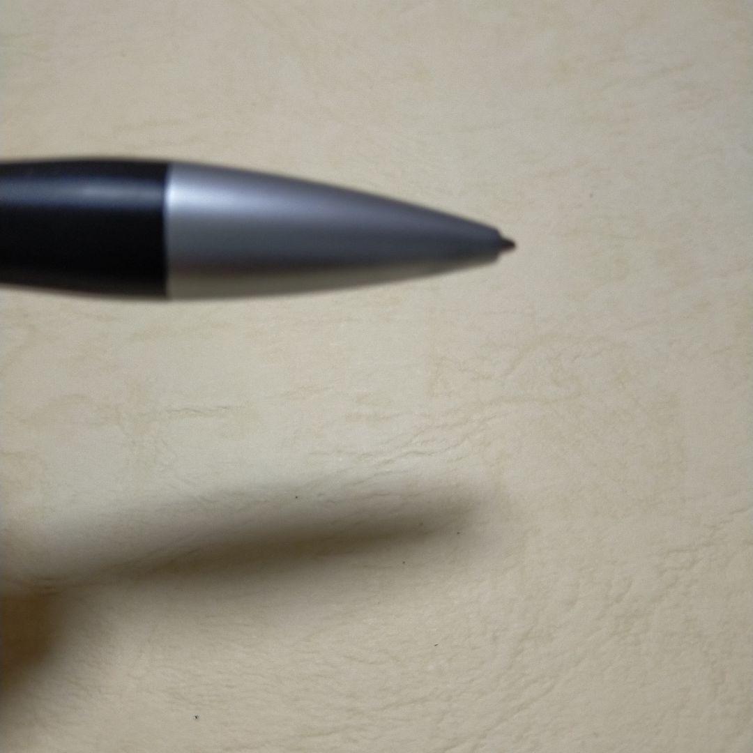 PELIKAN 黒インク流線型ボールペン