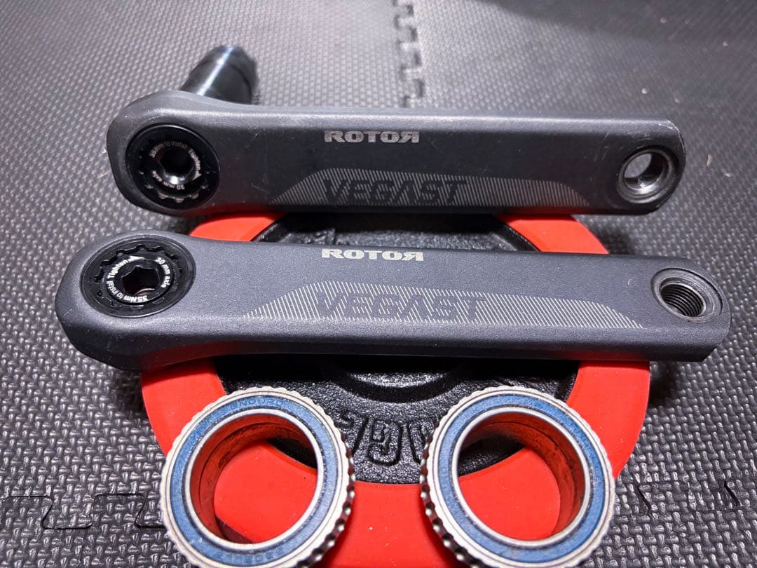 ROTOR VEGAST TRACK 165mm クランクアーム 3点セット