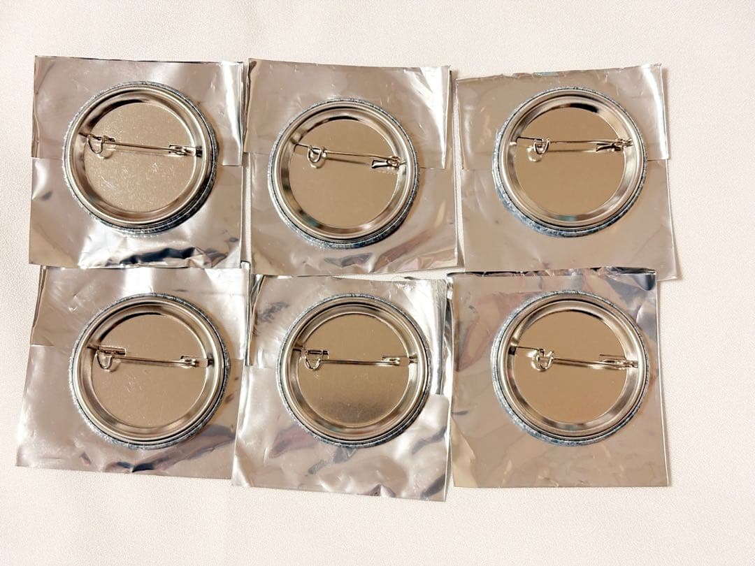 【鬼滅の刃】ufotable 遊郭編 伊之助 缶バッジ 他 まとめ売り