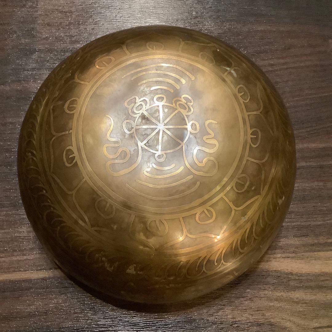 No17 チベット産 シンギングボウル 新品 チベタンボウル 21.5cmＡＵＭ