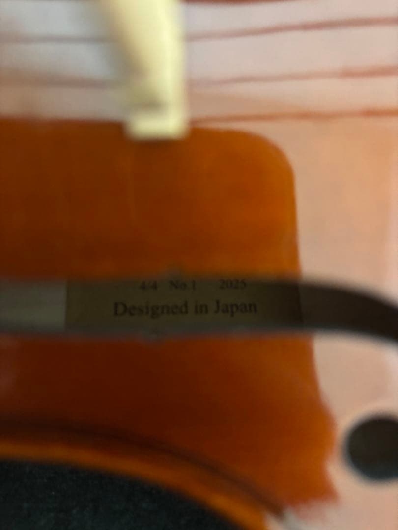 ほぼ新品美品 バイオリン一本体と弓、ハードケース付き