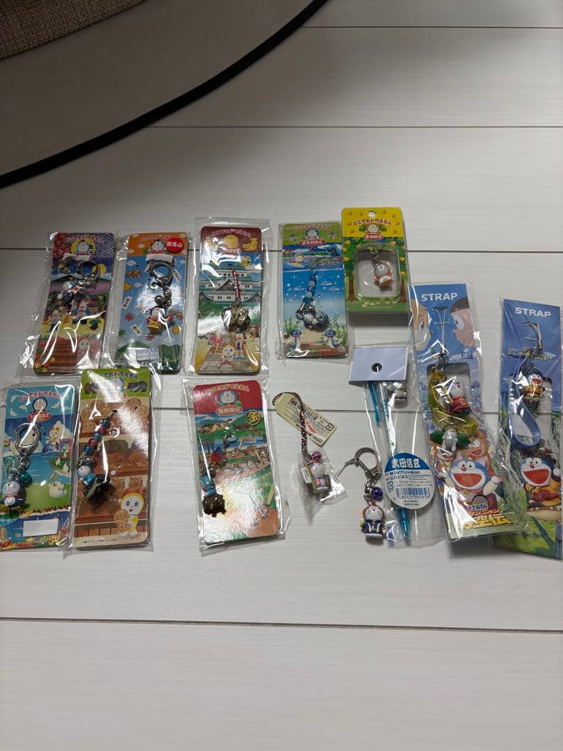 ドラえもん　ご当地　ストラップ　キーホルダー などまとめ売り