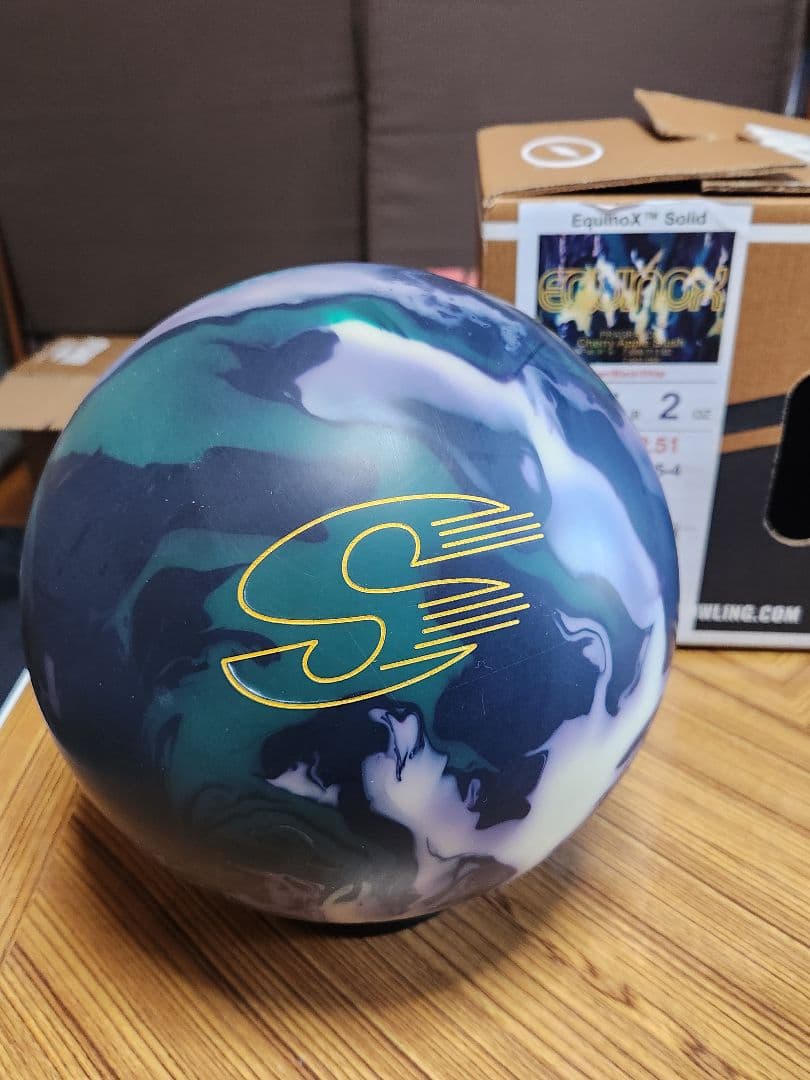 イクイノックスソリッド　15ポンド 新品