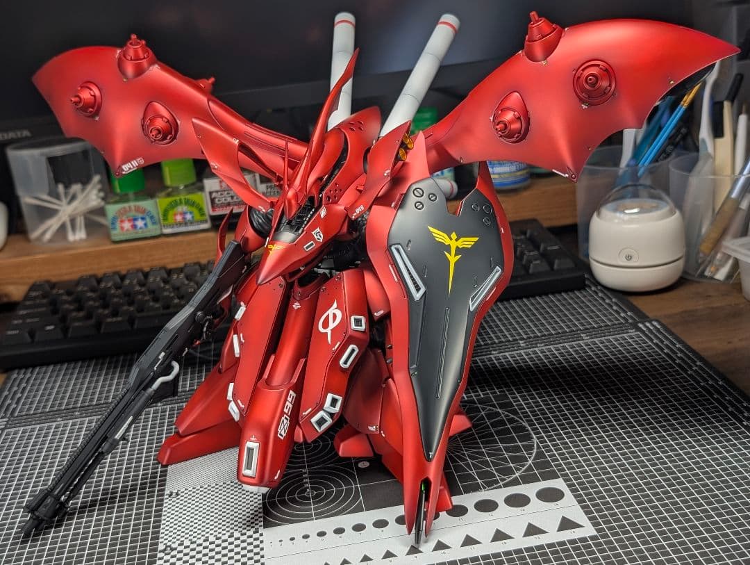 HGナイチンゲール　全塗装完成品　マッドキャンディ塗装