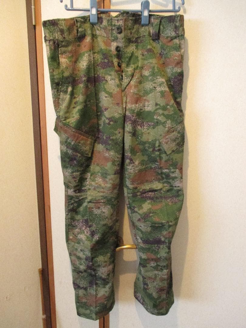 未使用　中国軍　21式　星空迷彩服　サイズM　コンバットシャツ　上下セット　帽子