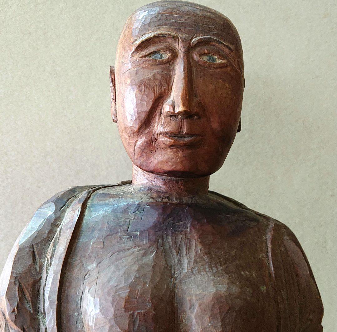 木彫りお坊様の置物