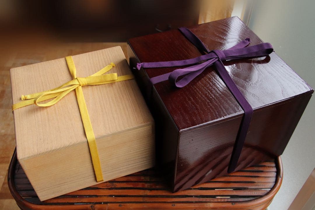 茶道具　古い食籠　雪輪に梅　亀　金蒔絵　闇蒔絵　木製　菓子器　梨子地　漆器　亀甲