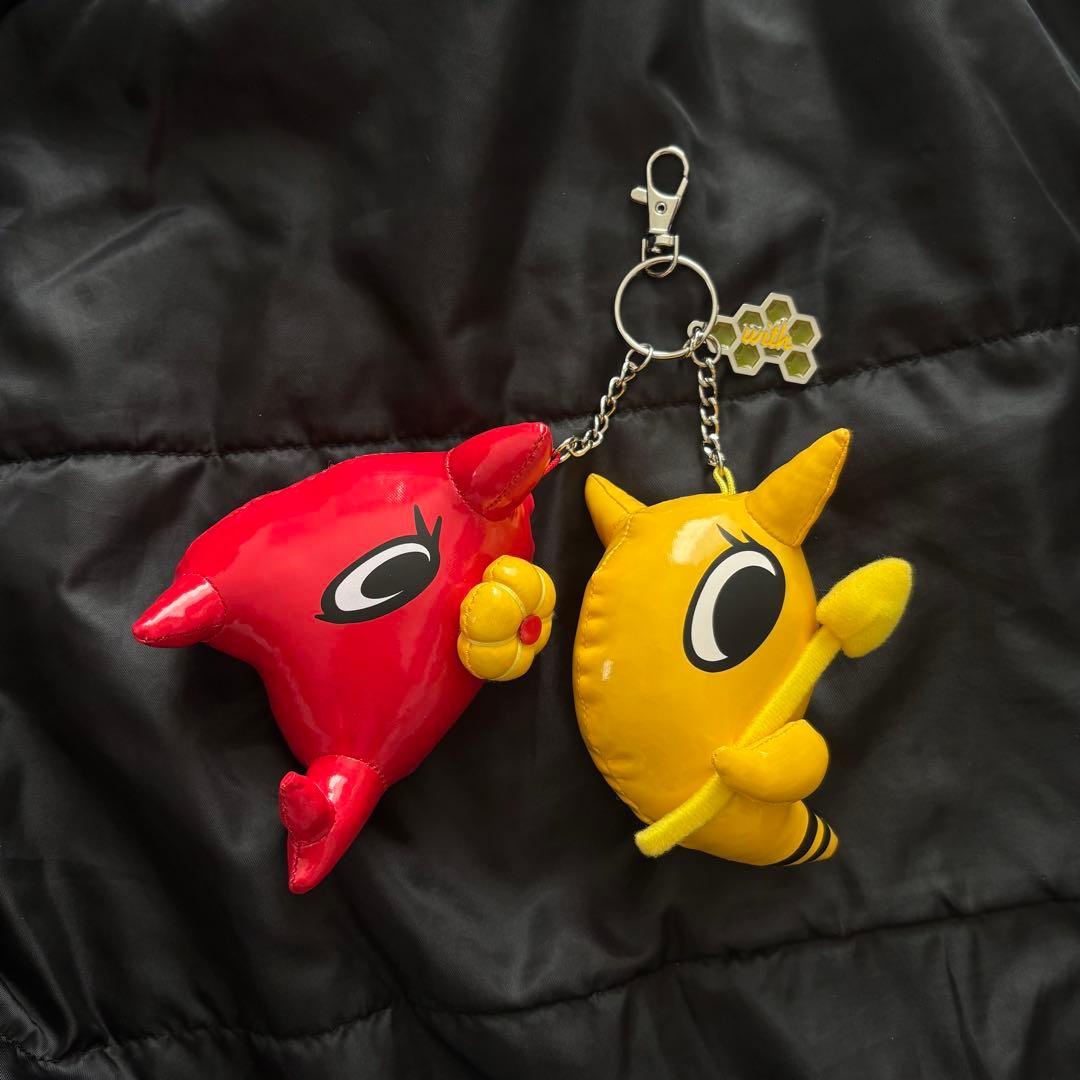 ひページ まとめ売り マスコットキーホルダー&タオル