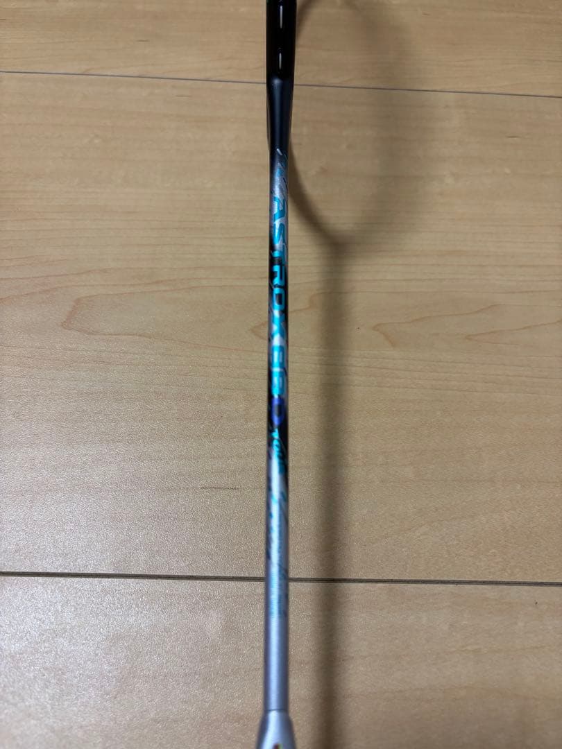 YONEX アストロクス88Dツアー 4UG5