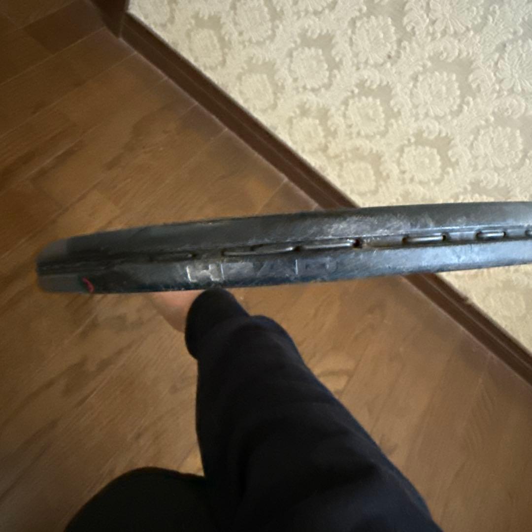 硬式テニスラケット 短期使用 radical Head グラフィン360