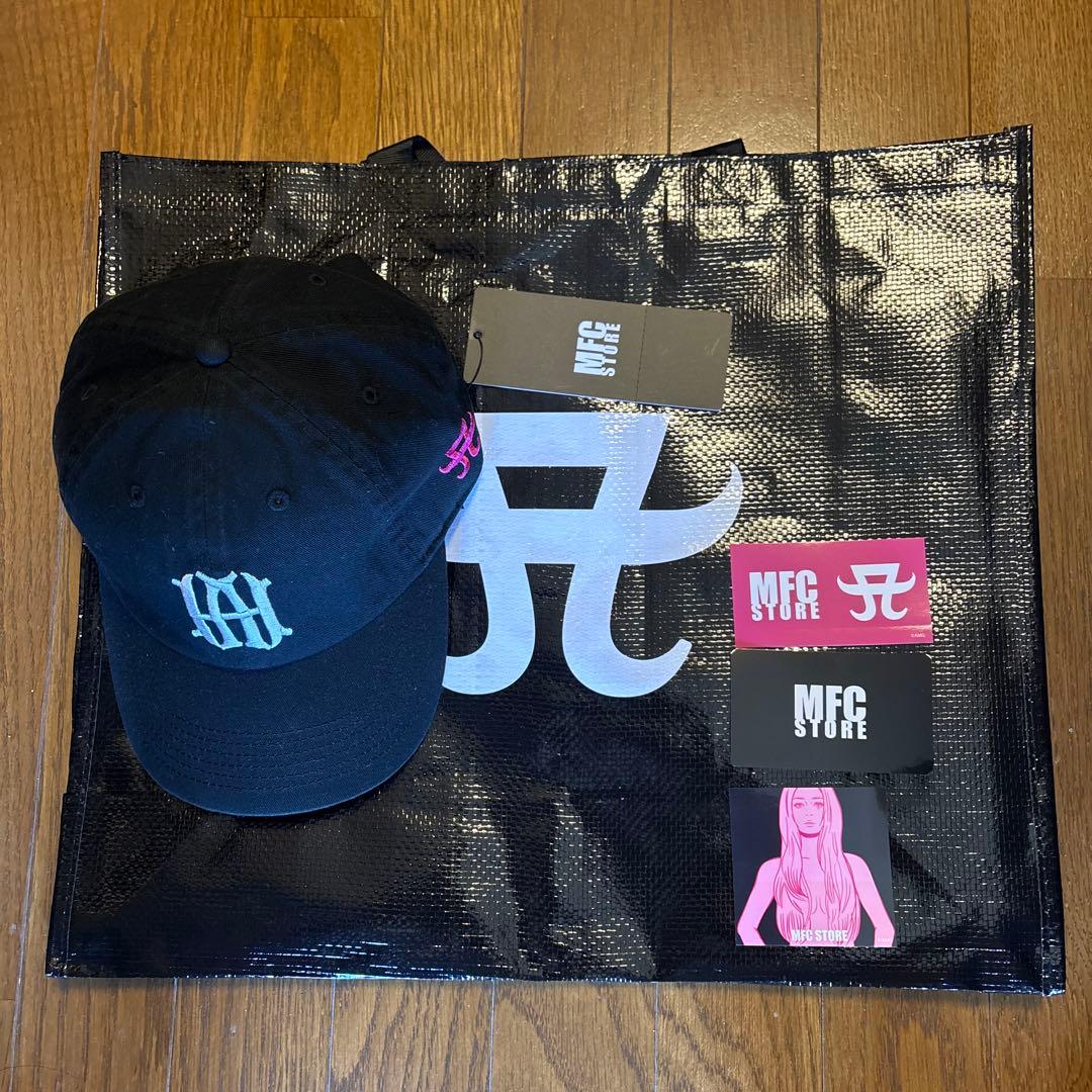 Ayumi Hamasaki ✖︎ MFC STORE SET販売