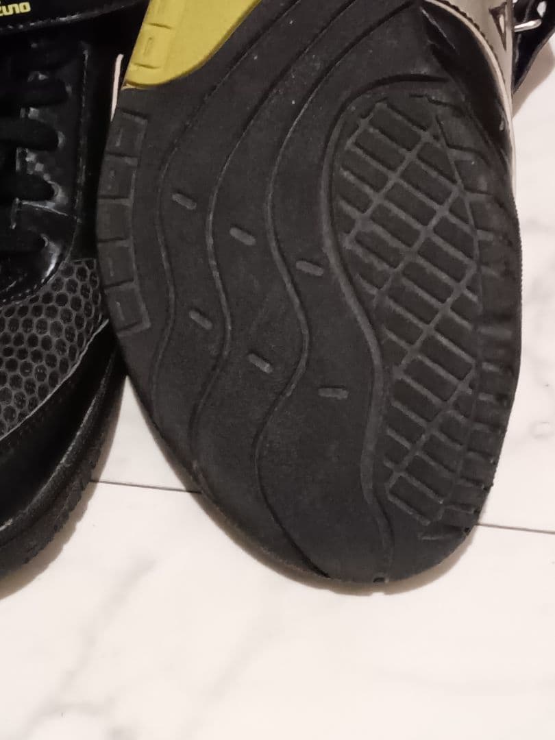 ミズノ 砲丸投げシューズ