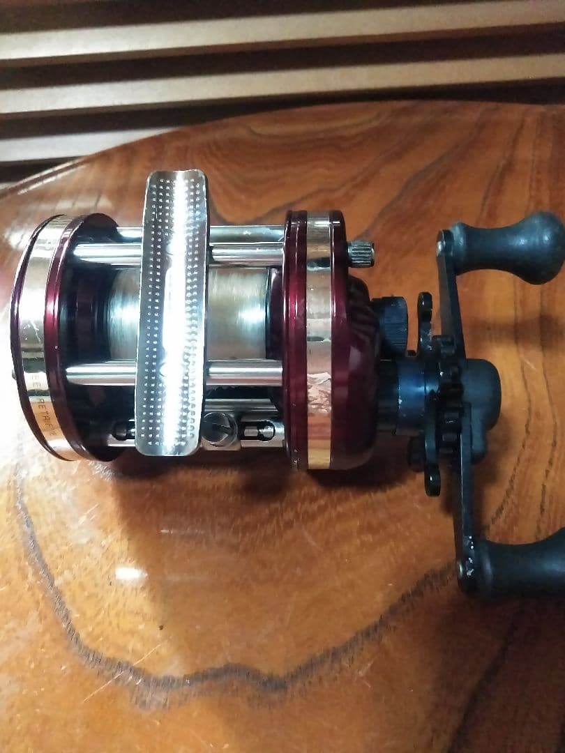 Abu ガルシア アンバサダー　6500C-3右巻きハンドル